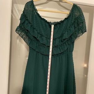 Emerald green EUC off shoulder dress